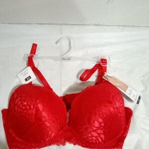 Vibrant Red Lace Push-Up Bra